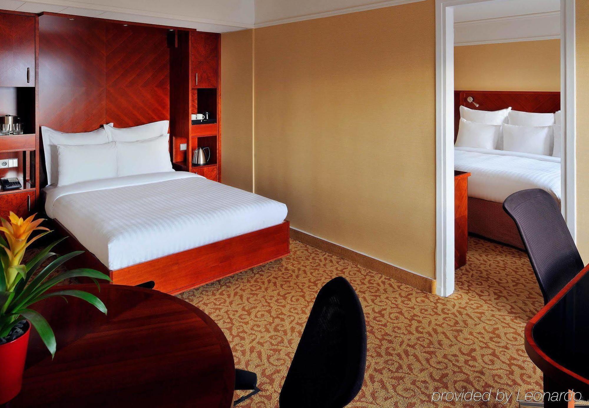 Marriott Rive Gauche & Conference Center Paris