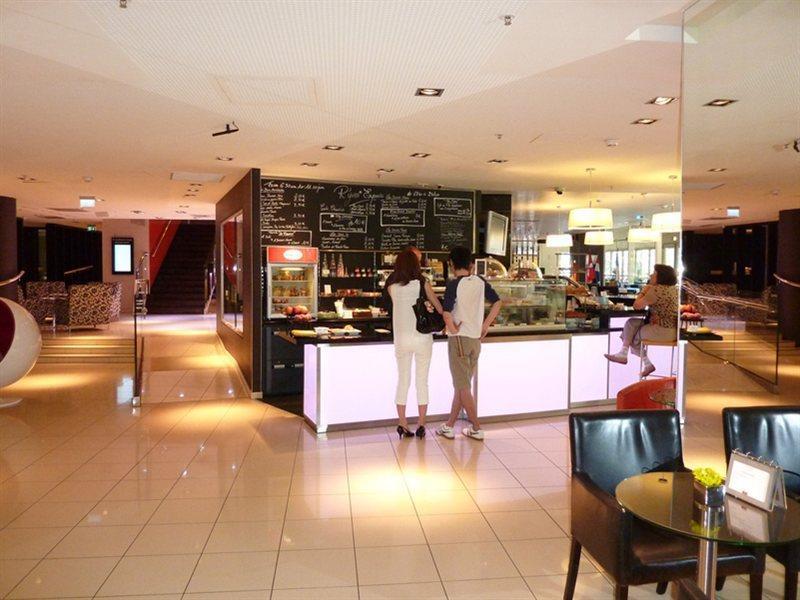 Marriott Rive Gauche Hôtel&conference Center Hotel